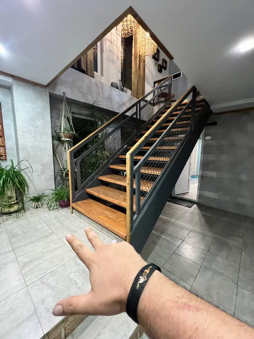 پله چوبی نرده وکفپله چوب نرده فلز وچوب وشیشه ترکیب|خدمات پیشه و مهارت|شیراز, تاچارا|دیوار