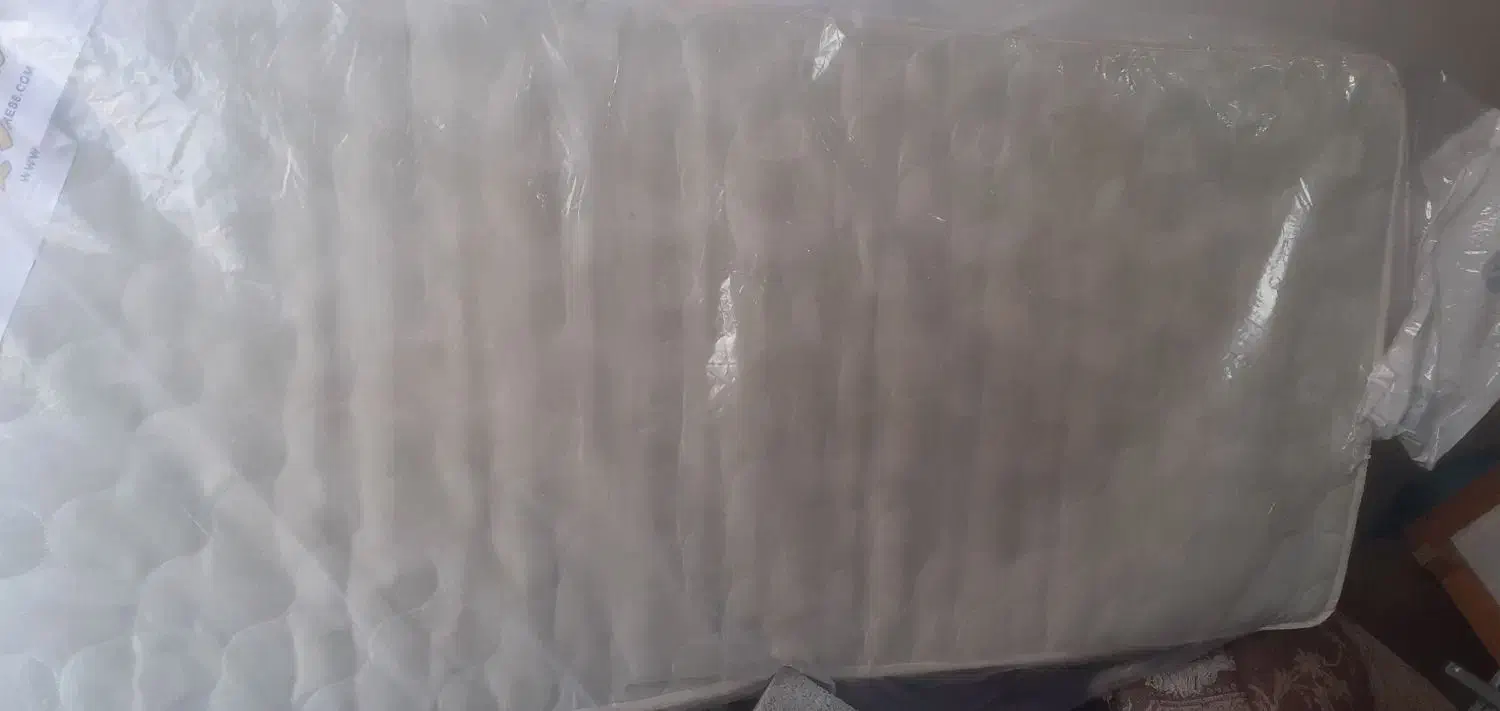 دوشک یک نفری سالم کار کرده تبی فنری سالم|تشک تختخواب|رشت, جماران|دیوار