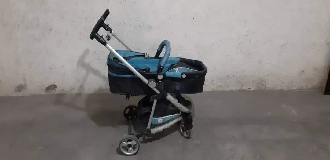 کالسکه وآغوشی|اسباب و اثاث بچه|مرند, |دیوار