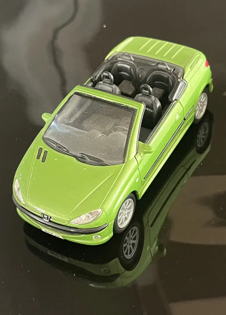 ماکت ماشین فلزی 206|اسباببازی|تهران, آذری|دیوار