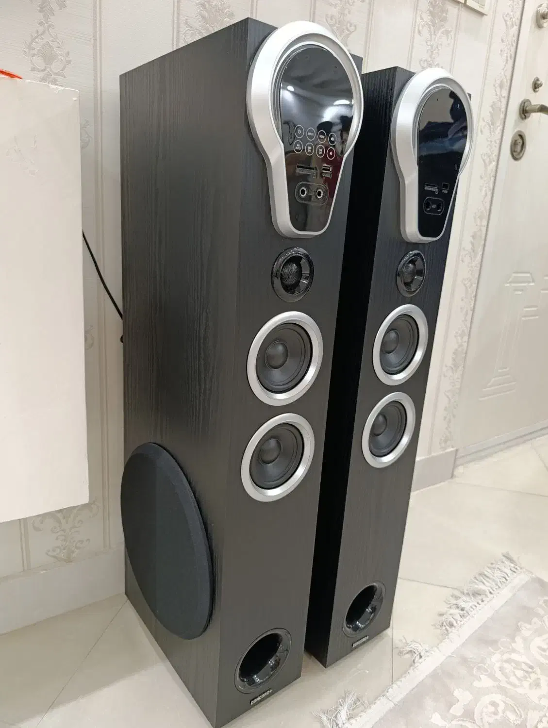 اسپیکر کنکورد در حد نو|سیستم صوتی خانگی|رشت, گلسار|دیوار