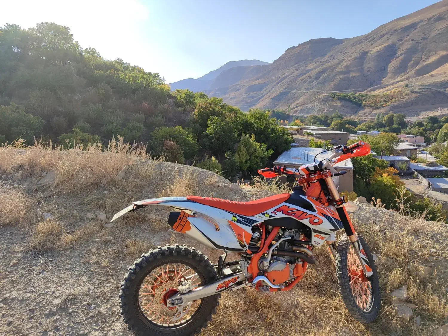 کایو ۲۵۰|موتورسیکلت|اسفراین, |دیوار