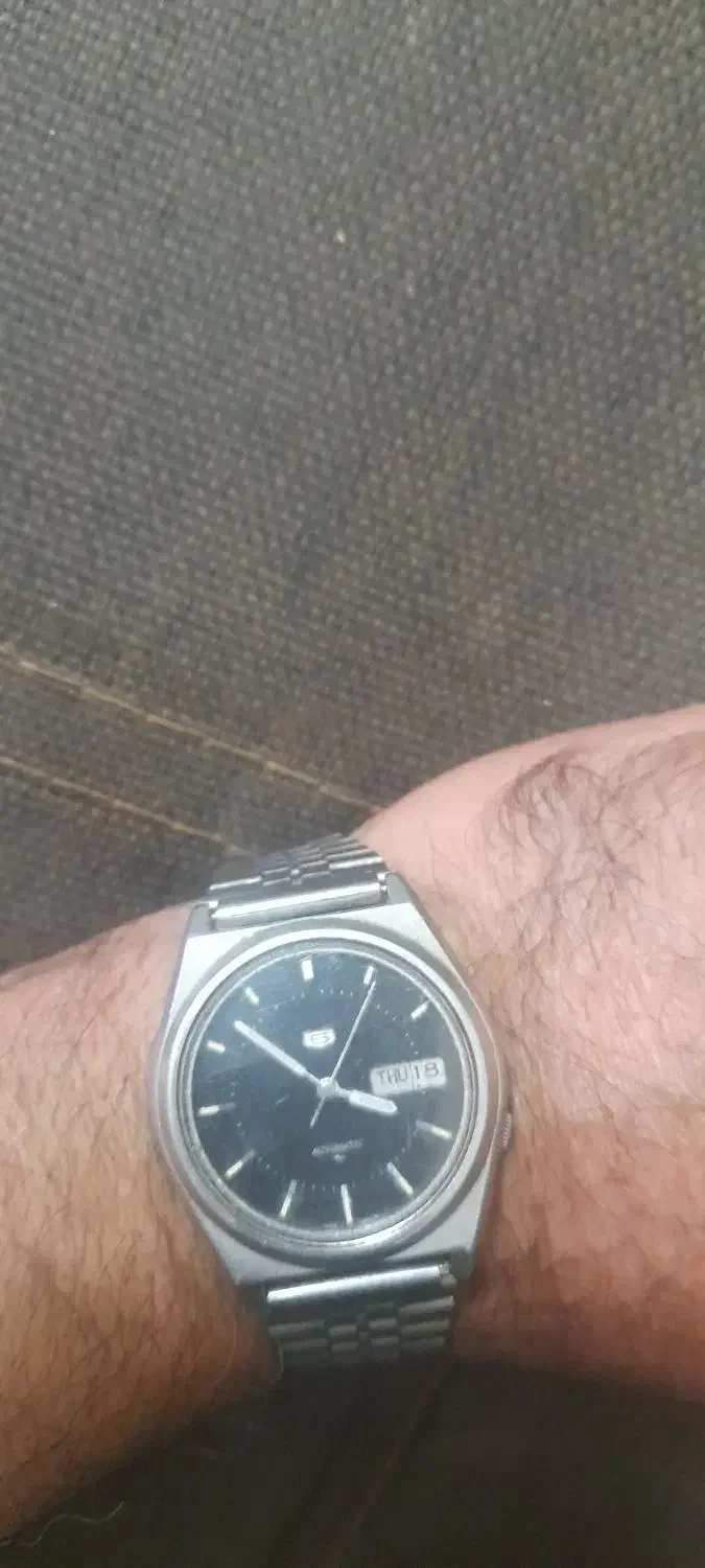 ساعت سیکو پنج|ساعت|شیروان (خراسان), |دیوار