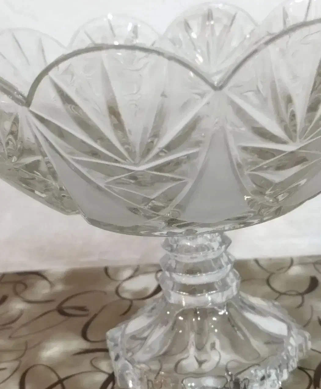 مقداری وسایل|ظروف سرو و پذیرایی|شیراز, بریجستون|دیوار