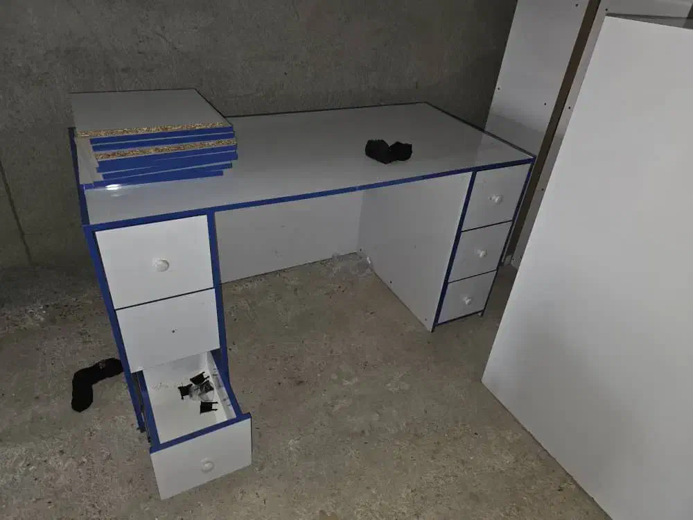 قفسه و طبقههای شیک برای مغازه|فروشگاه و مغازه|شیراز, دانشکده موشکی امام صادق (ع)|دیوار