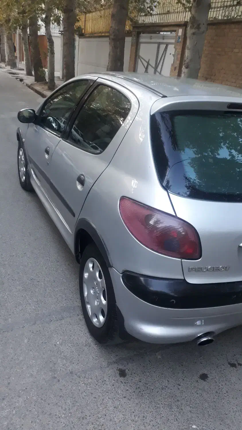 پژو۲۰۶ تیپ ۲ مدل ۸۳|خودرو سواری و وانت|بروجرد, |دیوار