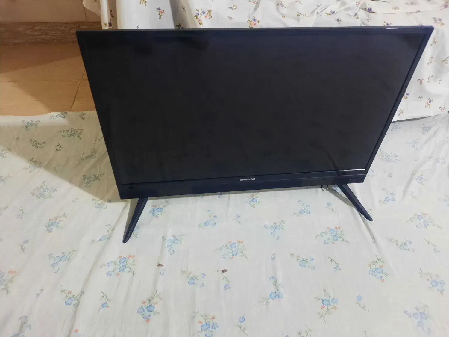 تلویزیون 32 اینچ|تلویزیون و پروژکتور|نسیمشهر, |دیوار