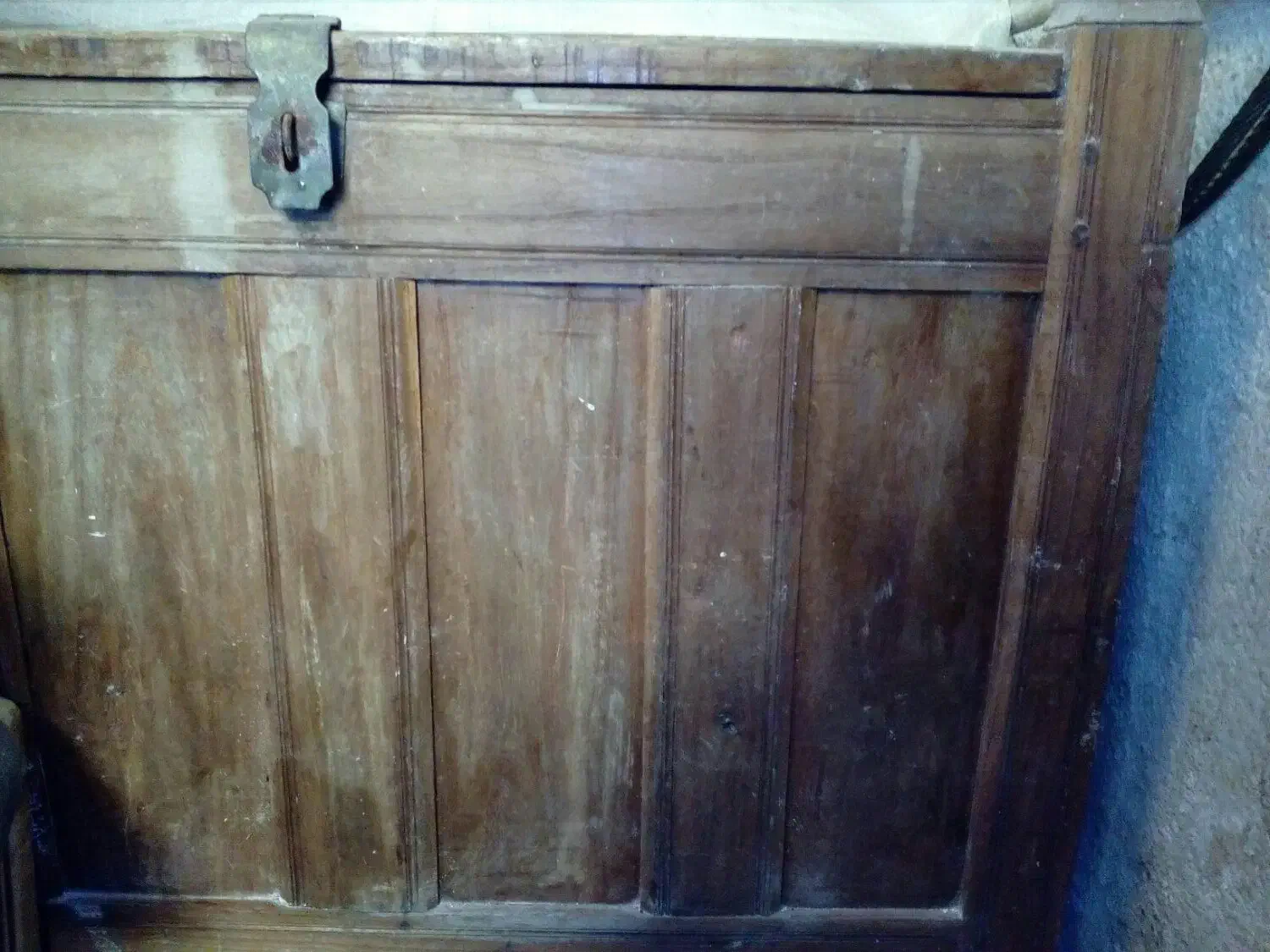 صندوق چوبی قدیمی|صنایع دستی و سایر لوازم تزئینی|رشت, چمارسرا|دیوار