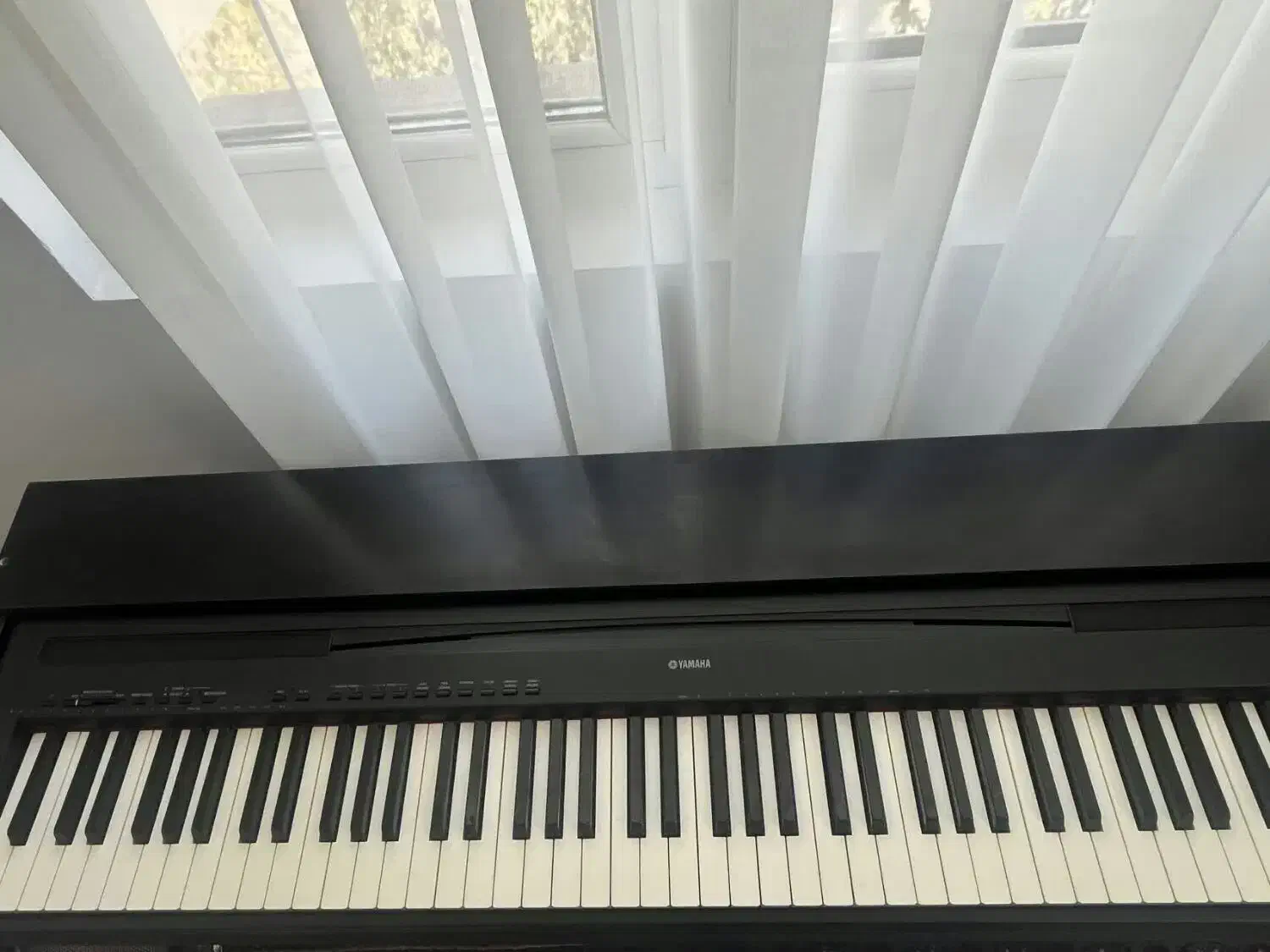 پیانو دیجیتال برند یاماها|پیانو، کیبورد، آکاردئون|اراک, |دیوار