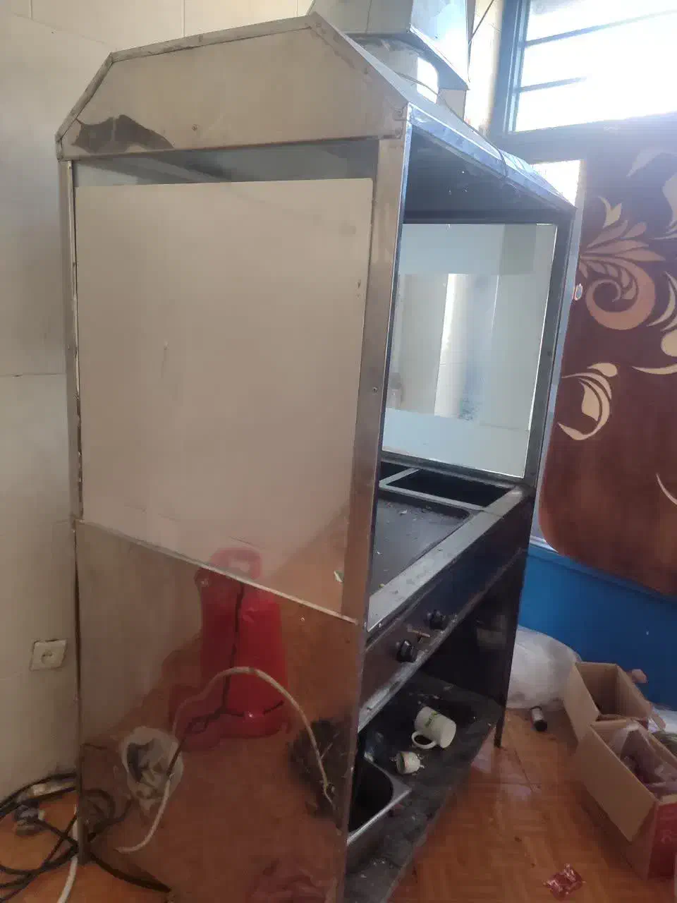 فرساندویج|کافی‌شاپ و رستوران|فولادشهر, B4|دیوار