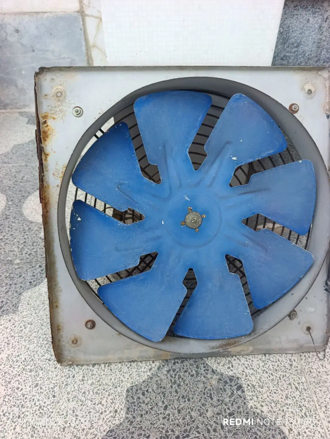 فن سالم|پنکه و تصفیه‌کنندهٔ هوا|کازرون, |دیوار