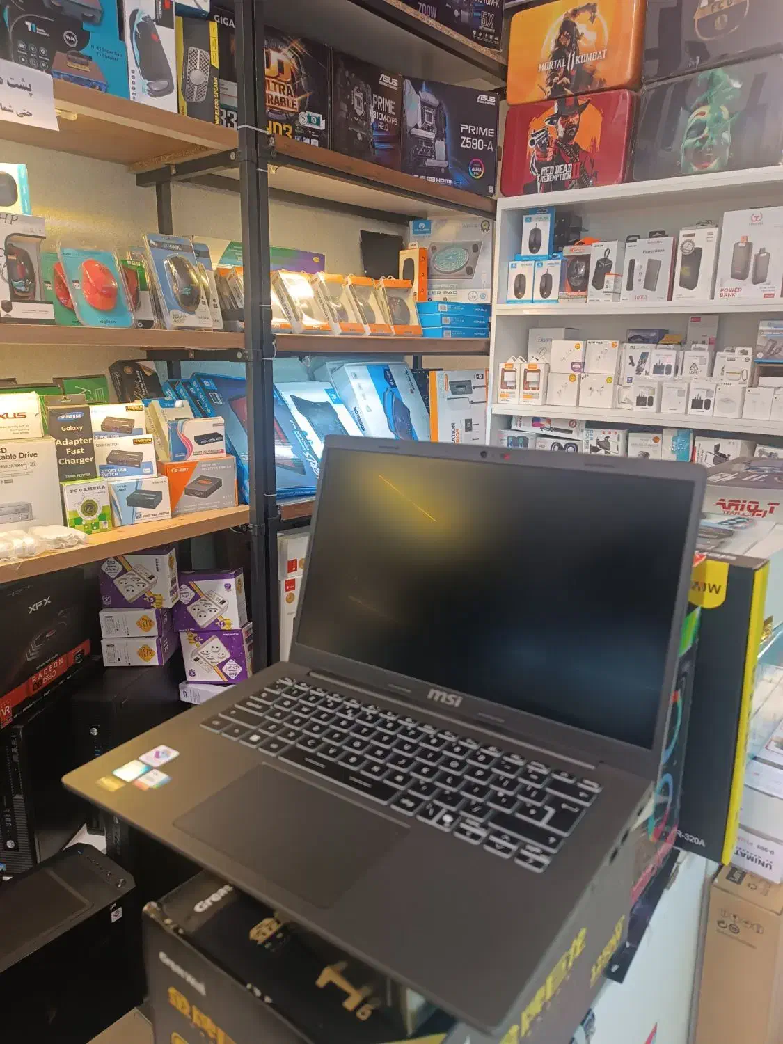 MSI Modernلپ تاپ|رایانه همراه|گرگان, |دیوار