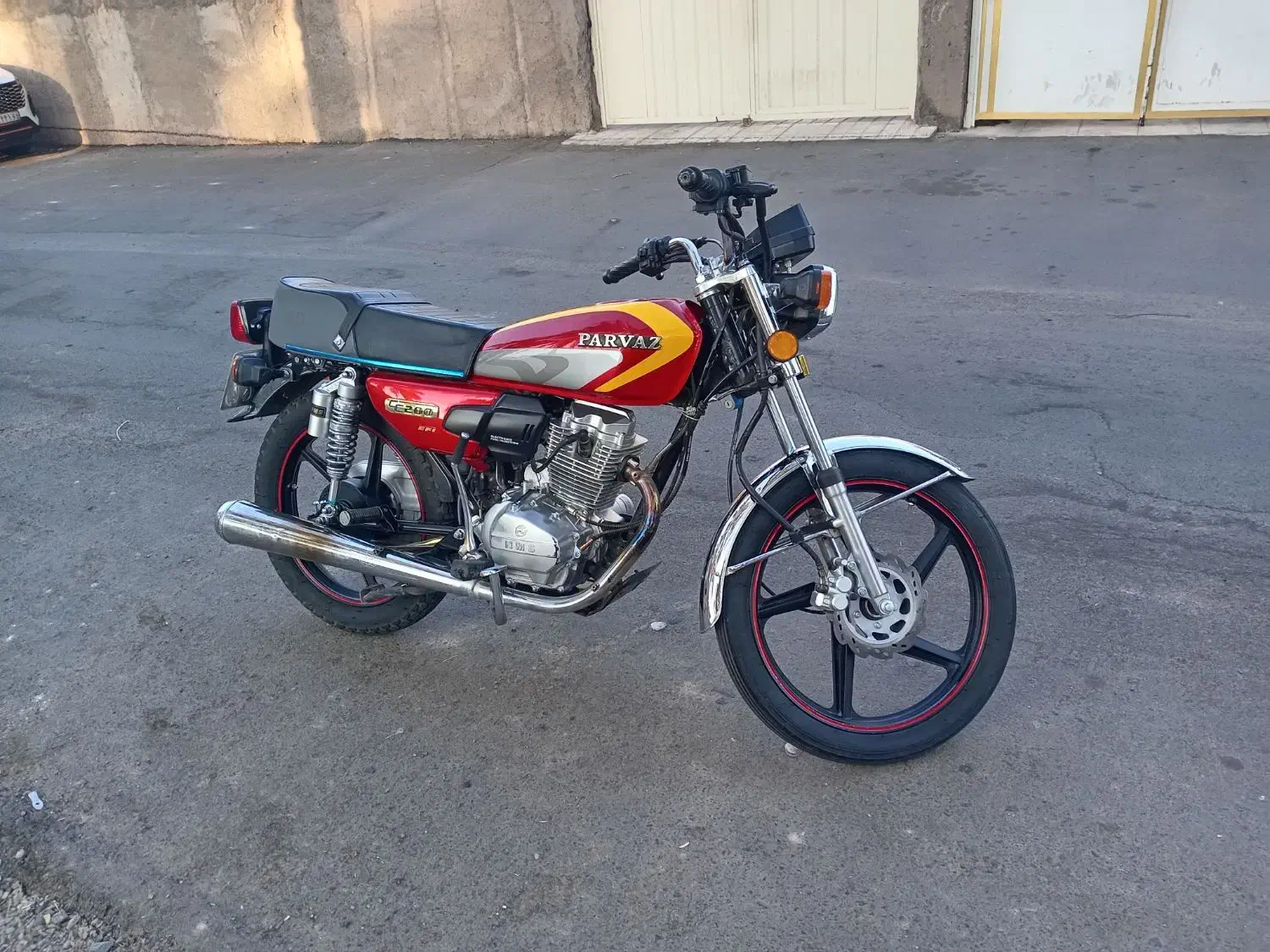 موتور سیکلت|موتورسیکلت|بم, |دیوار