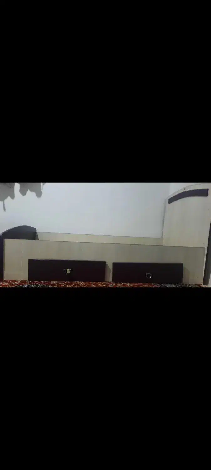 تخت خواب یکنفره کاملا سالم|تخت و سرویس خواب|سبزوار, قاضی زاد|دیوار