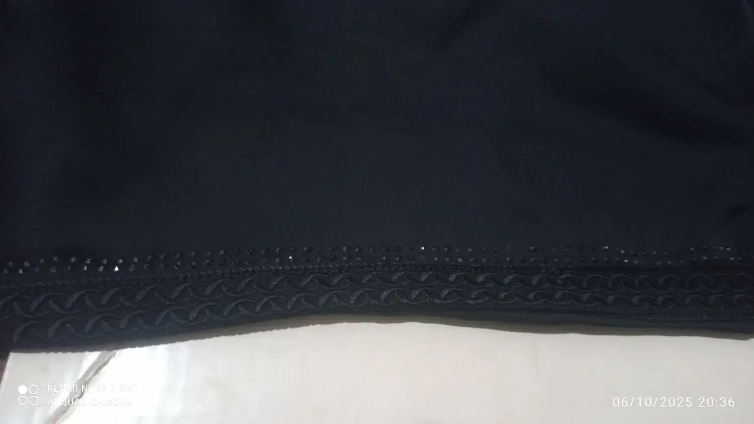 سلام مانتوعربی|لباس|خور (اصفهان), |دیوار