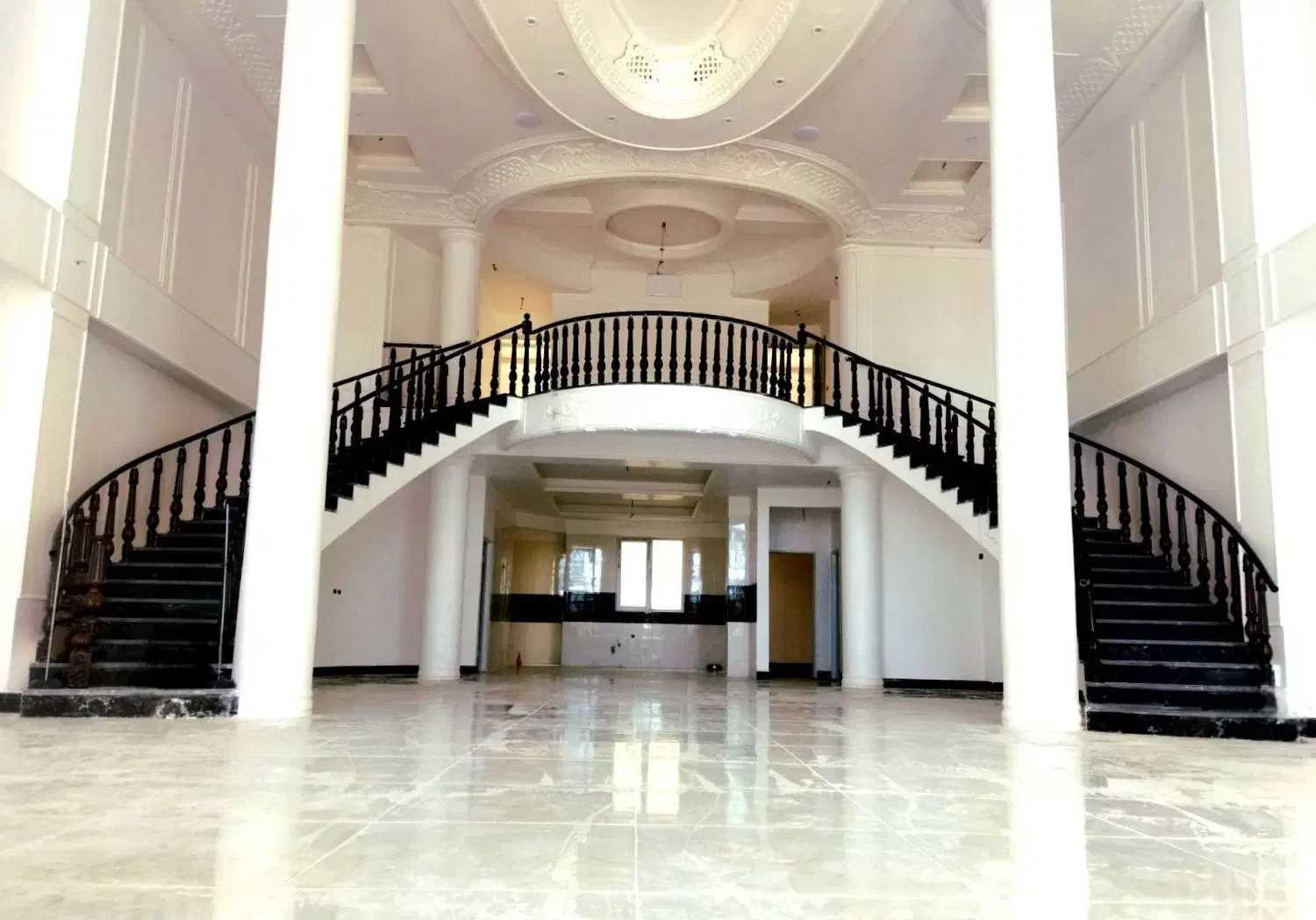 اجرای انواع پله متناسب با متریال ساختمان شما|خدمات پیشه و مهارت|زرند, |دیوار