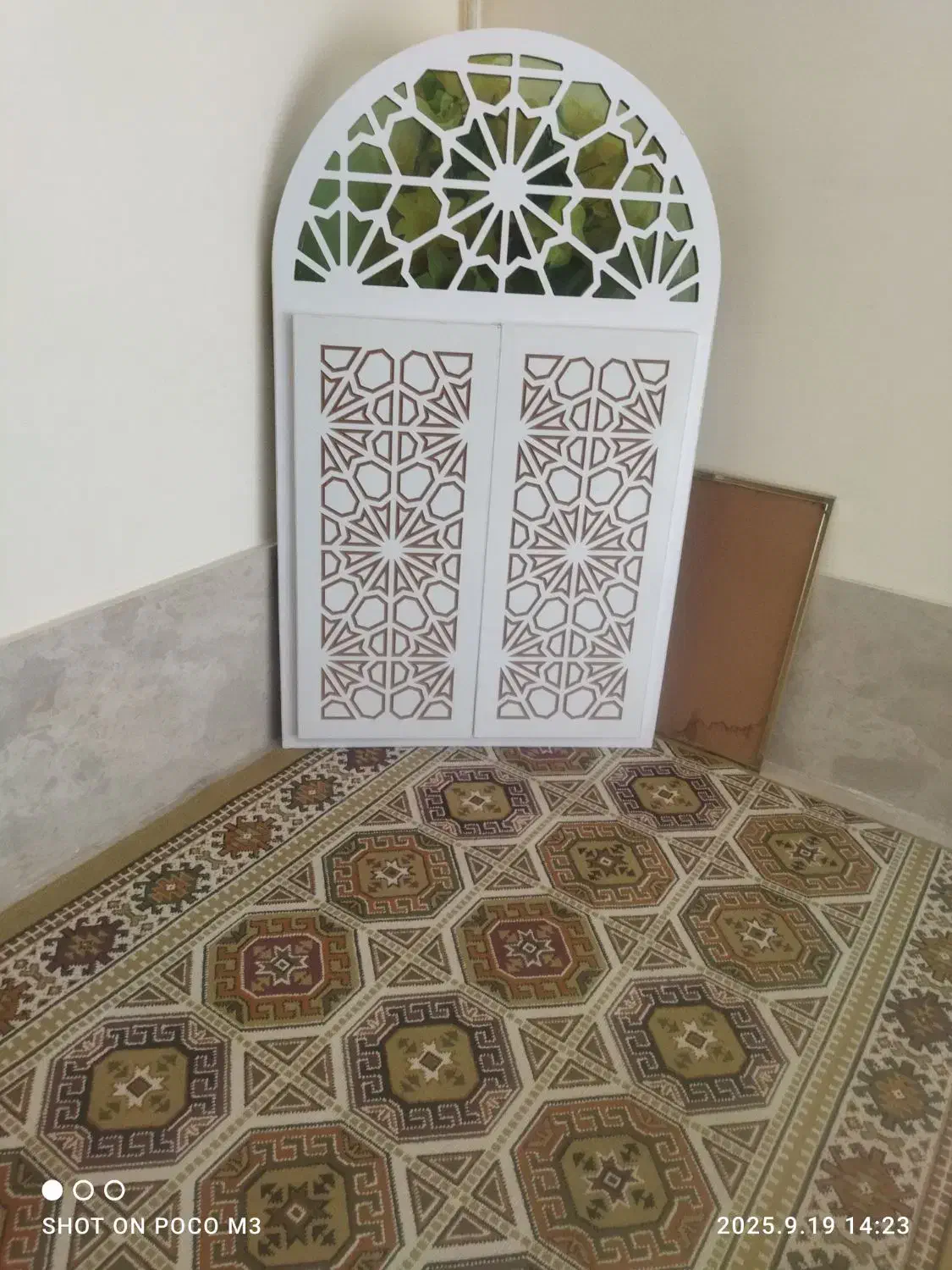 اینه|آینه|کرمانشاه, |دیوار