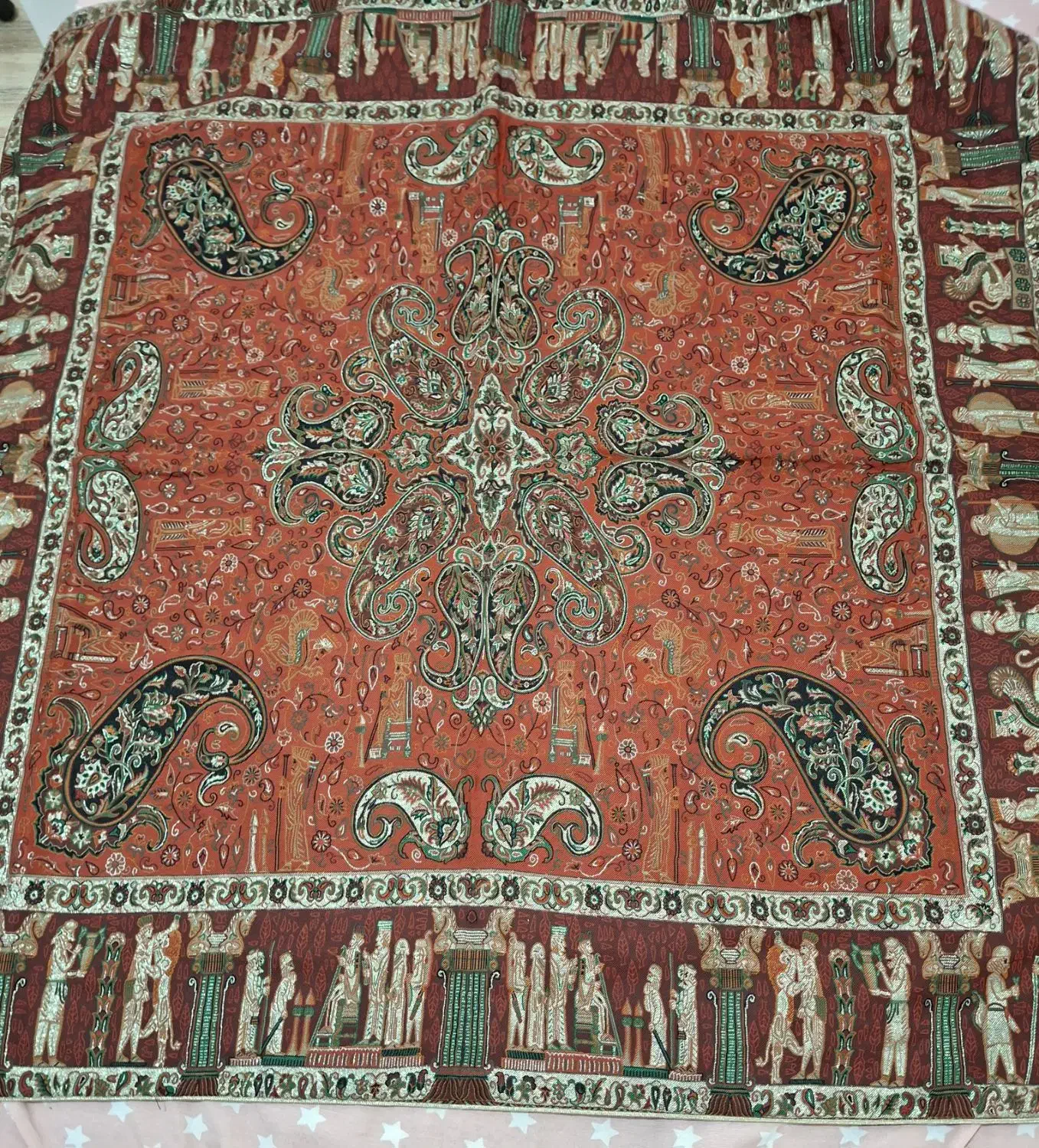 رومیزی ترمه مربع ابریشم مدل کتیبه|پرده، رانر، رومیزی|رشت, بوسار|دیوار