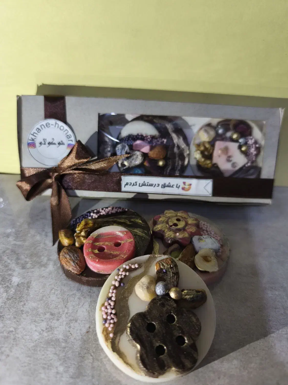 شکلات کادویی|خوردنی و آشامیدنی|کنگاور, |دیوار