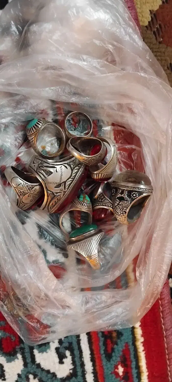 انگشتر تسبیح و پول قدیمی|جواهرات|آستانه اشرفیه, |دیوار