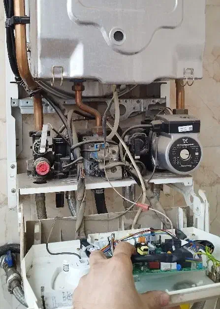 شوفاژ پکیج سرویس کار آبگرمکن بخاری تعمیرات نصاب|آبگرمکن، پکیج، شوفاژ|مشهد, وکیلآباد|دیوار