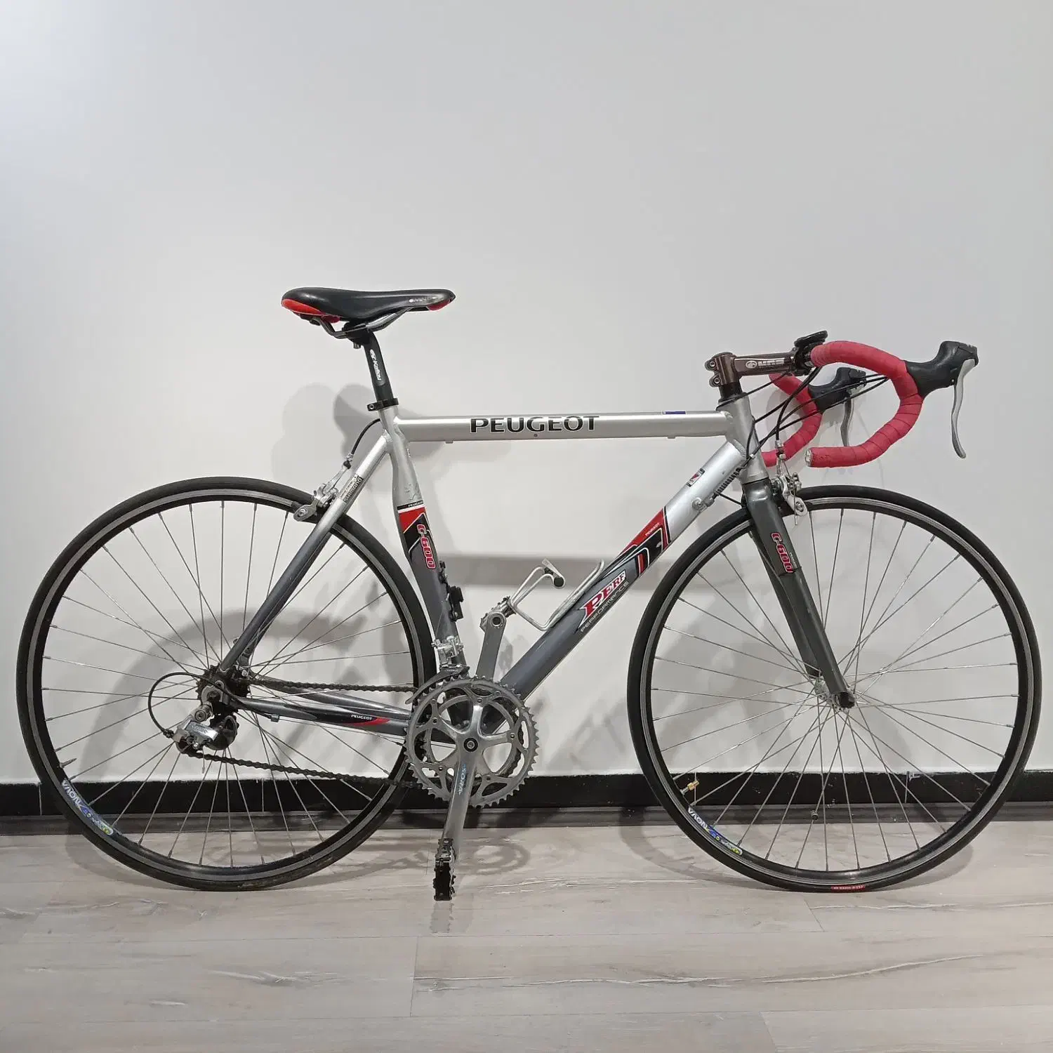 کورسی پژوc600|دوچرخه، اسکیت، اسکوتر|تهران, ونک|دیوار