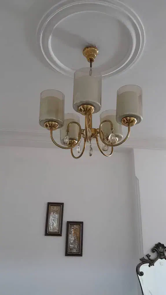 لوستر ۵ شاخه کاملا سالم|لوستر و چراغ آویز|رشت, کوی مهر|دیوار