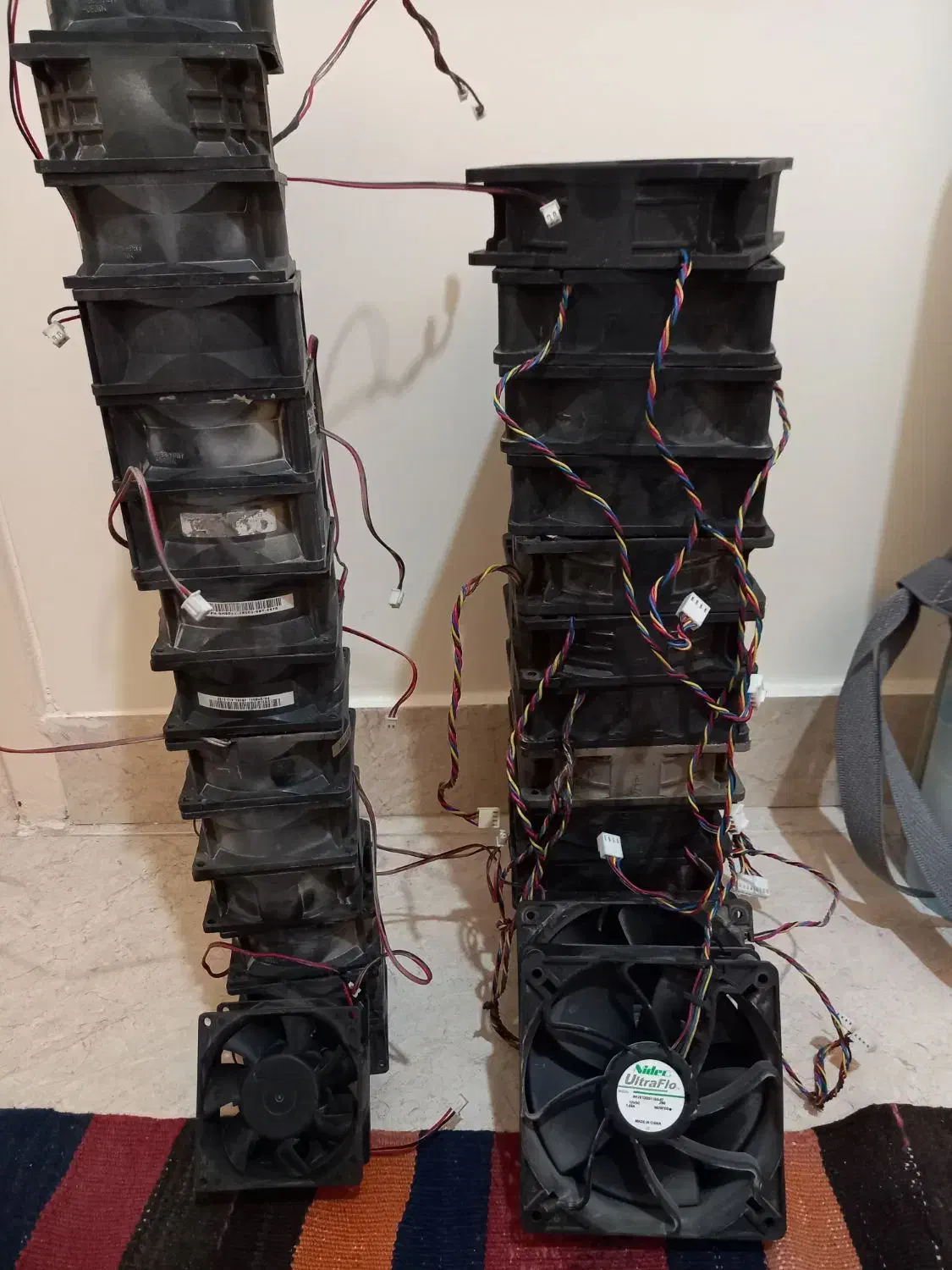 فن ماینر ۱۲ سانتی و فن پاور ۸ سانتی|قطعات و لوازم جانبی رایانه|تبریز, |دیوار