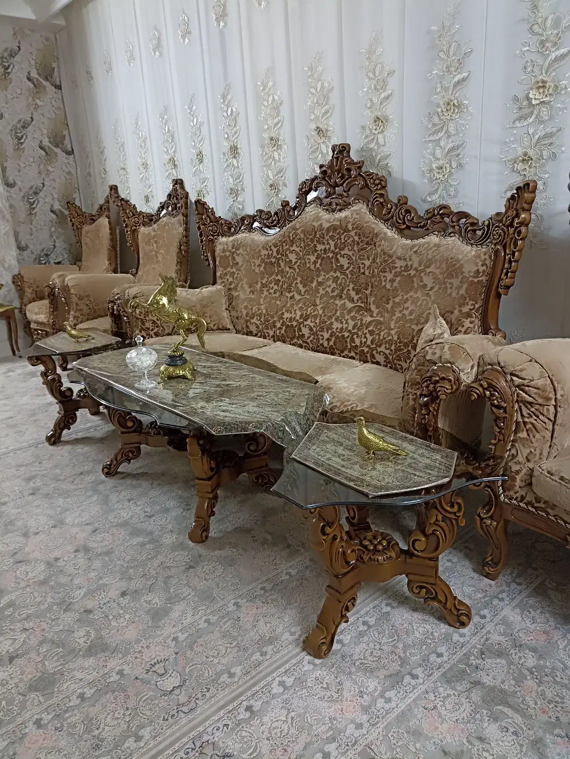 مبل سلطنتی کار دست|مبلمان خانگی و میز عسلی|قم, عمار یاسر|دیوار