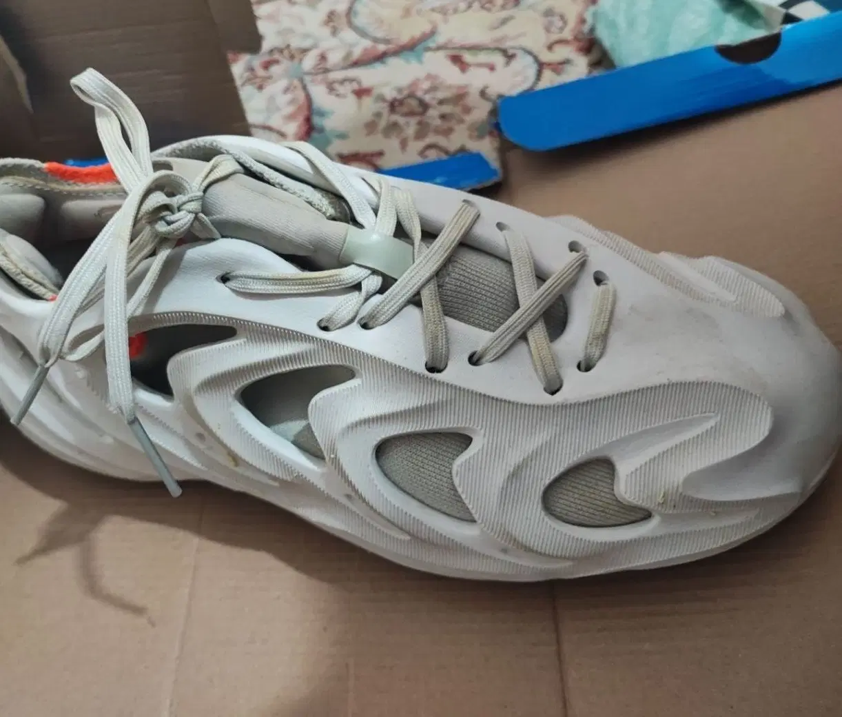 کتونی آدیداس اورجینال adidas سایز ۴۵|کیف، کفش، کمربند|تهران, فیروزآبادی|دیوار