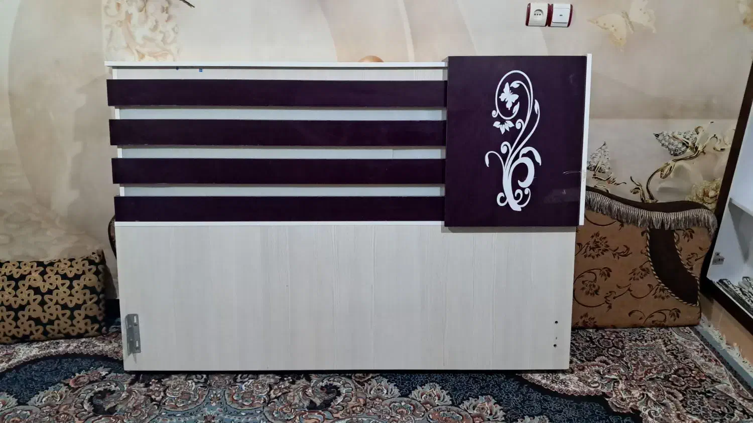 تخت خواب دو نفره کامل با تشک وتمیز ونو|تخت و سرویس خواب|کارون, |دیوار