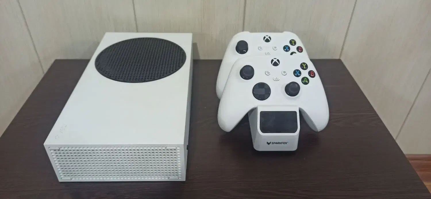 فروش فوری ایکس باکس سری اس با تمام تجهیزات|کنسول، بازی ویدئویی و آنلاین|آبادان, |دیوار