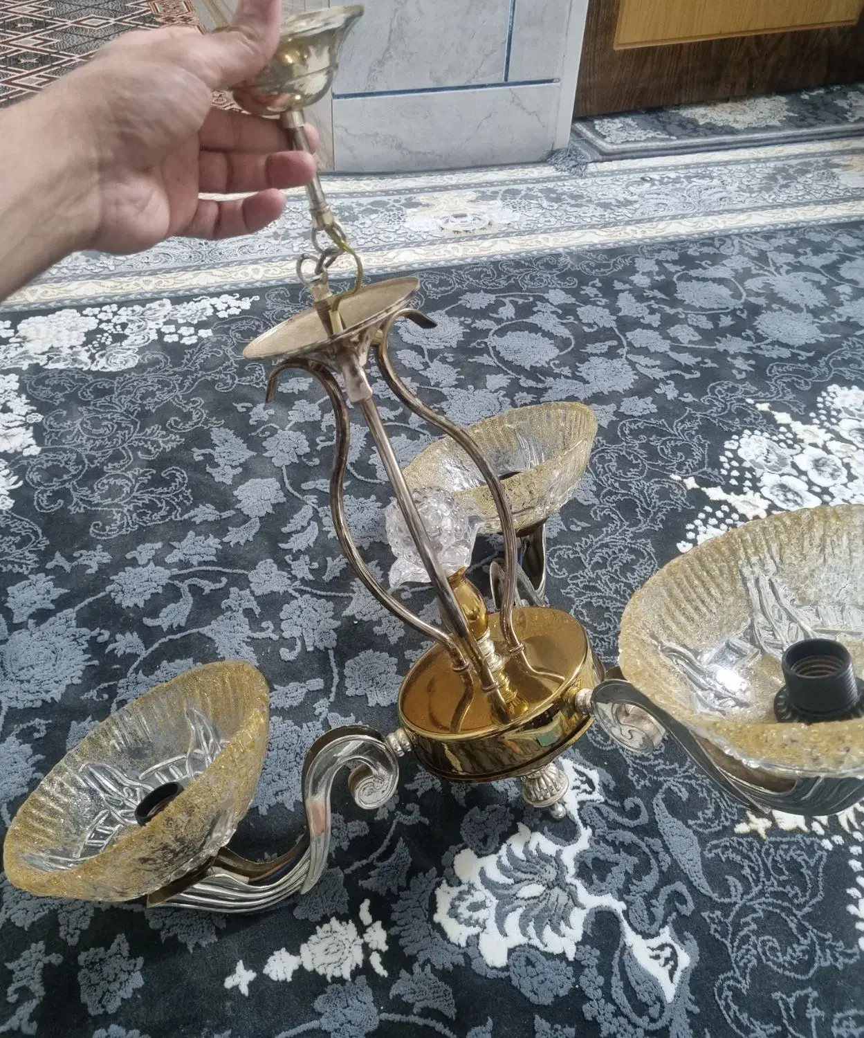 لوستر سه شاخه طلایی|لوستر و چراغ آویز|لنجان, |دیوار