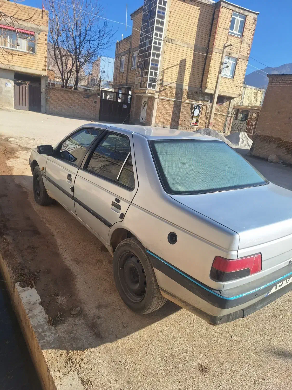 پژو ۴۰۵|خودرو سواری و وانت|فارسان, |دیوار