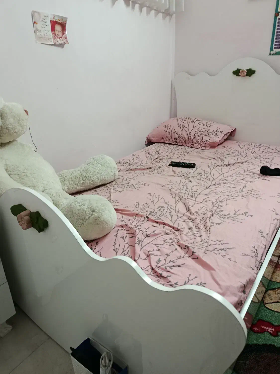 سرویس خواب .|تخت و سرویس خواب|قاسم‌آباد (خواف), |دیوار