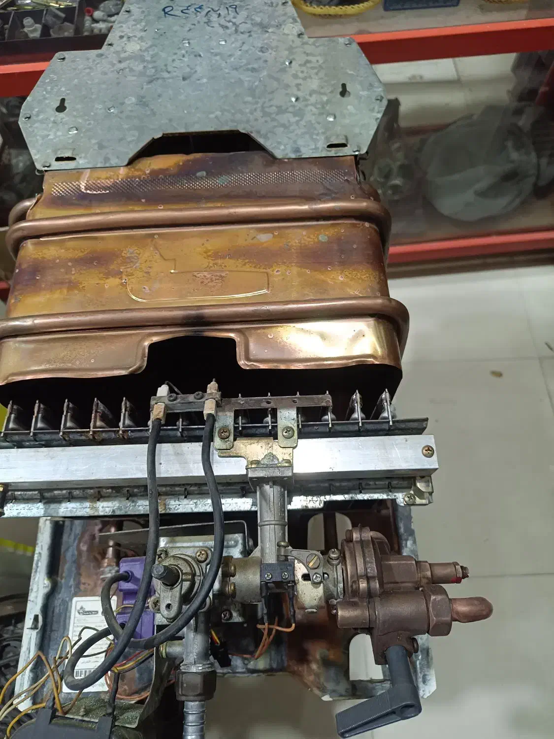 آبگرمکن دیواری بوتان|آبگرمکن، پکیج، شوفاژ|قوچان, |دیوار