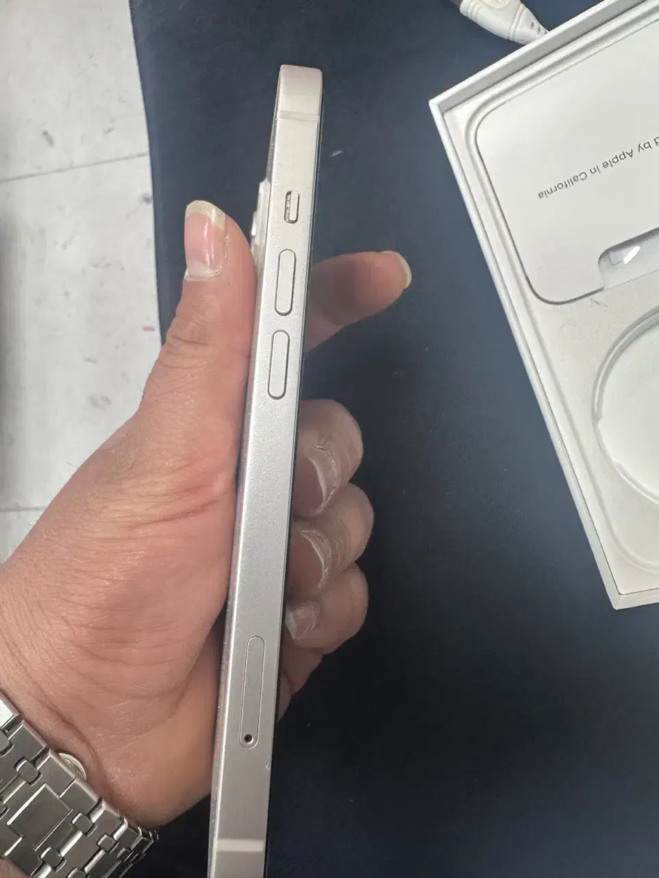 ایفن ۱۳ نرمال  باطری ۸۲٪  بدون خط و خش و بازشدگی|موبایل|یاسوج, |دیوار