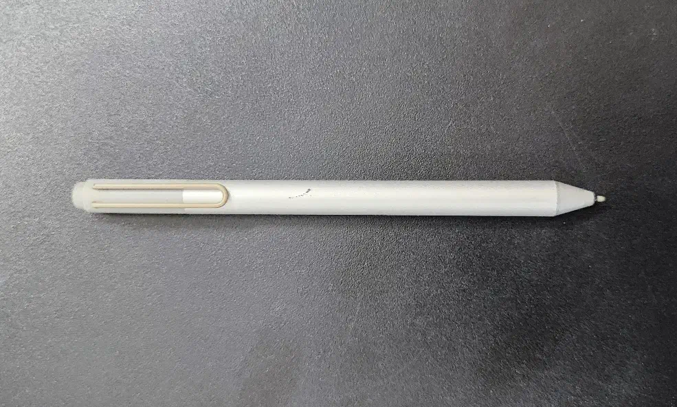 قلم سرفیس پرو ۴|قطعات و لوازم جانبی رایانه|قم, پردیسان|دیوار