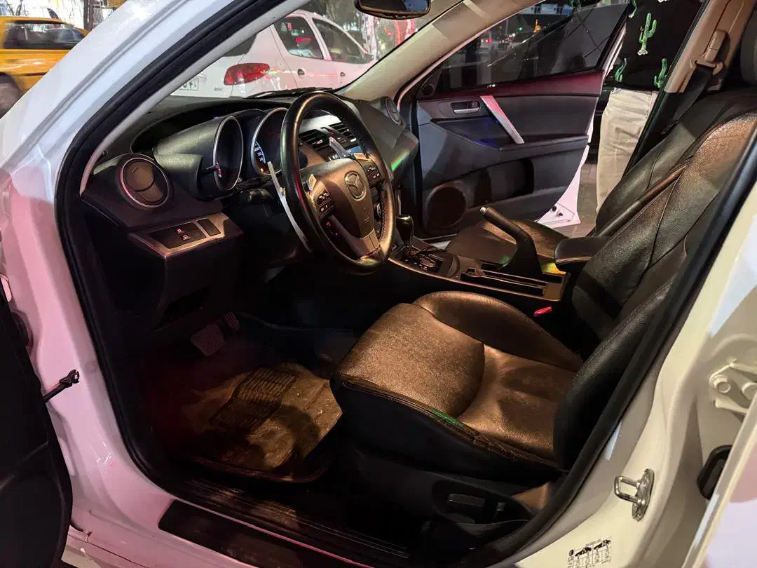 مزدا۳ مدل ۹۶ تیپ۴|خودرو سواری و وانت|کرج, مصباح|دیوار