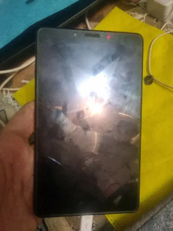 تبلت لنو|تبلت|مشهد, انصار|دیوار