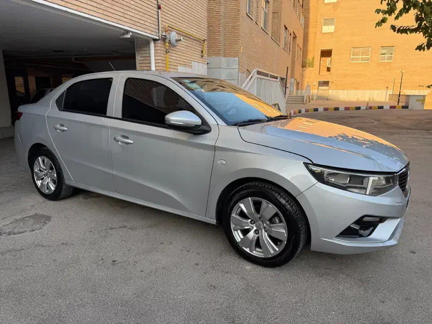 تارا دنده ای v1 بی خط و خش فروش و معاوضه|خودرو سواری و وانت|اصفهان, سپاهان‌شهر|دیوار