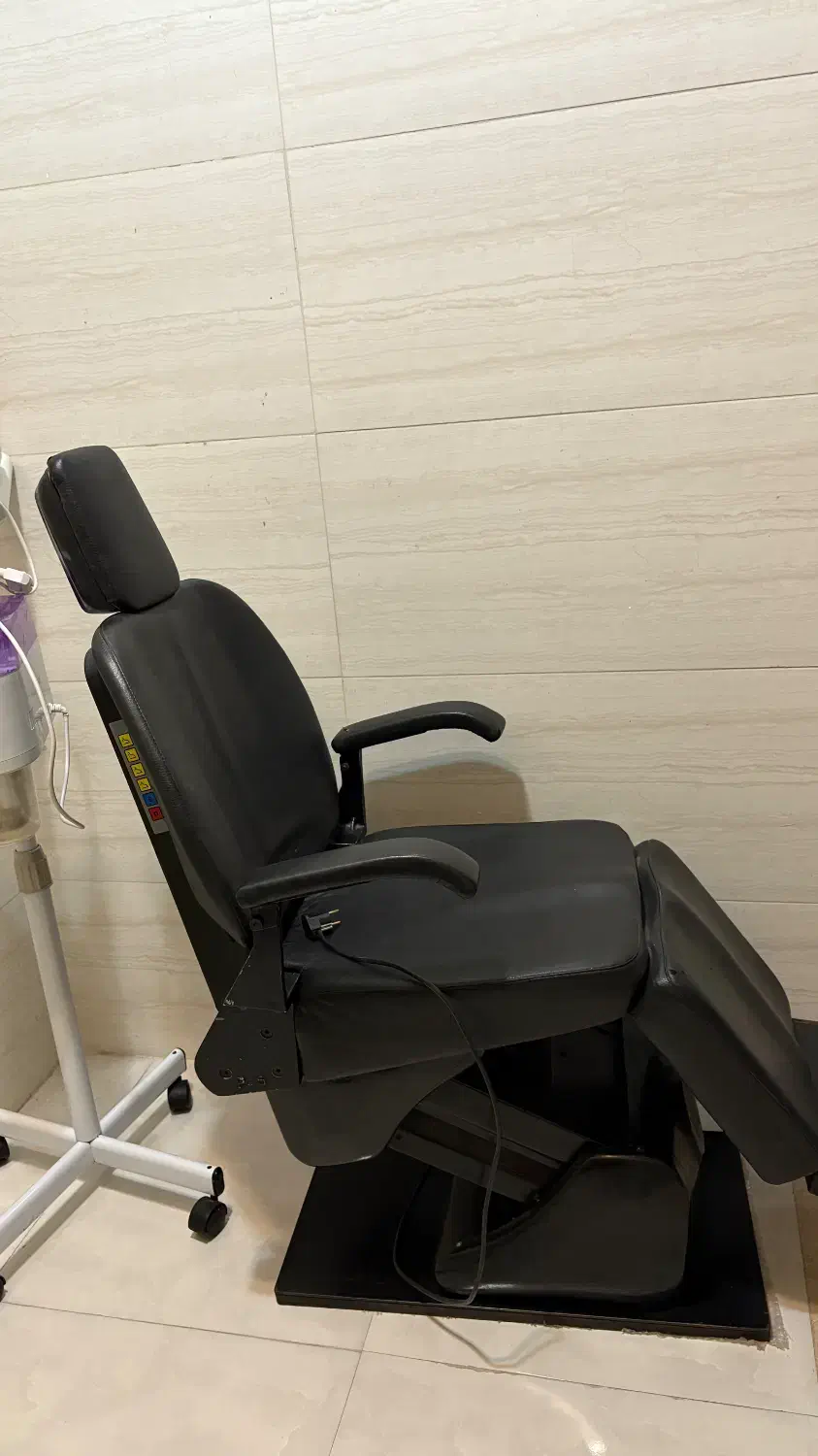 صندلی برقی آرایشگاه|آرایشگاه و سالنهای زیبایی|بندر انزلی, نوروزی|دیوار