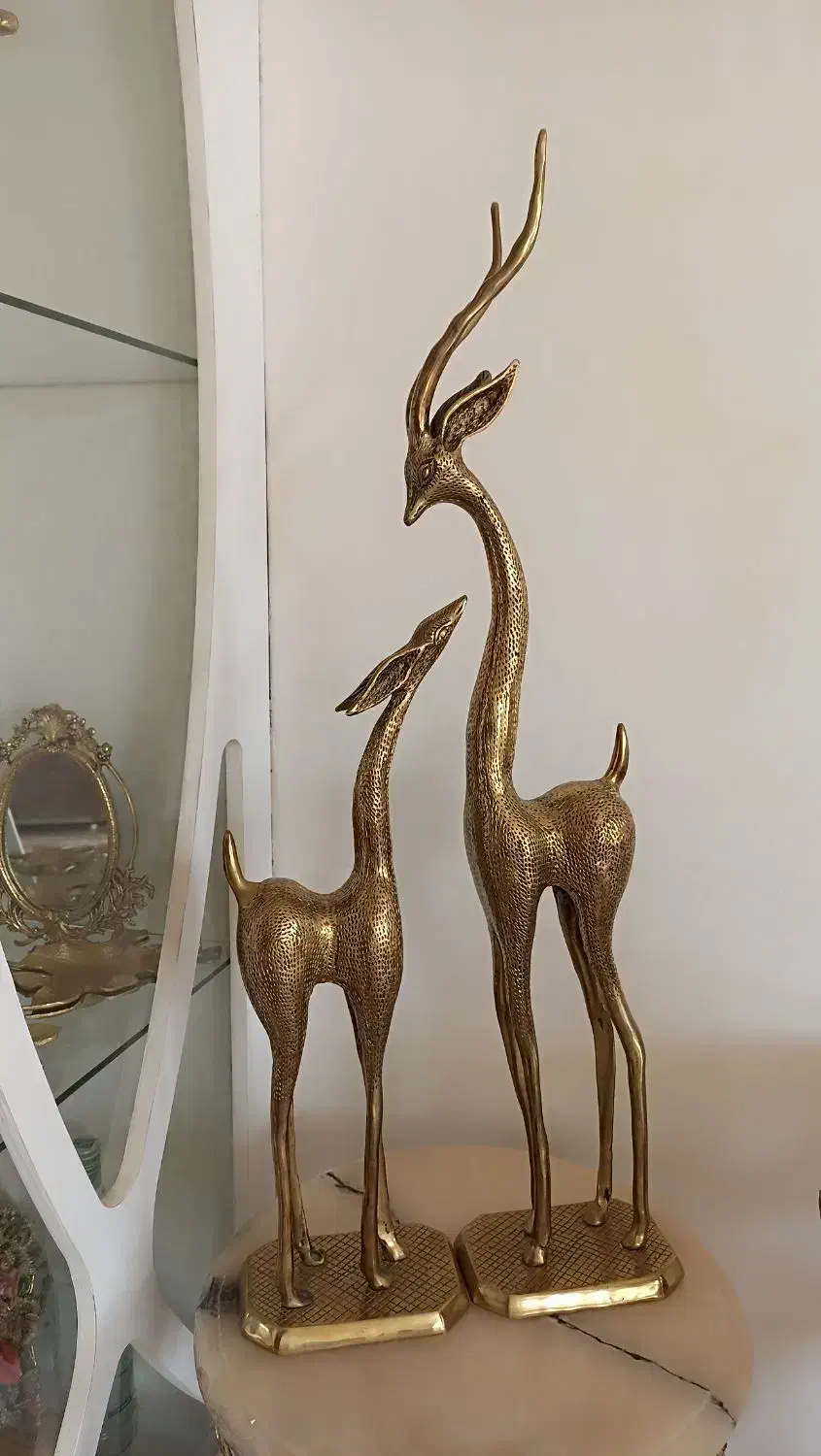 غزال برنزبه همراه میزبرنزی|صنایع دستی و سایر لوازم تزئینی|کرمانشاه, |دیوار