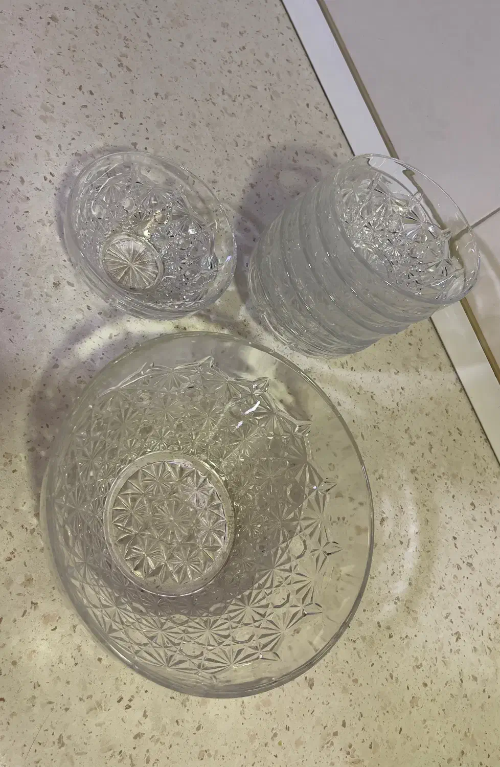 ظرف بلور همراه ۶عدد کاسه|ظروف سرو و پذیرایی|بندر انزلی, اطبا|دیوار