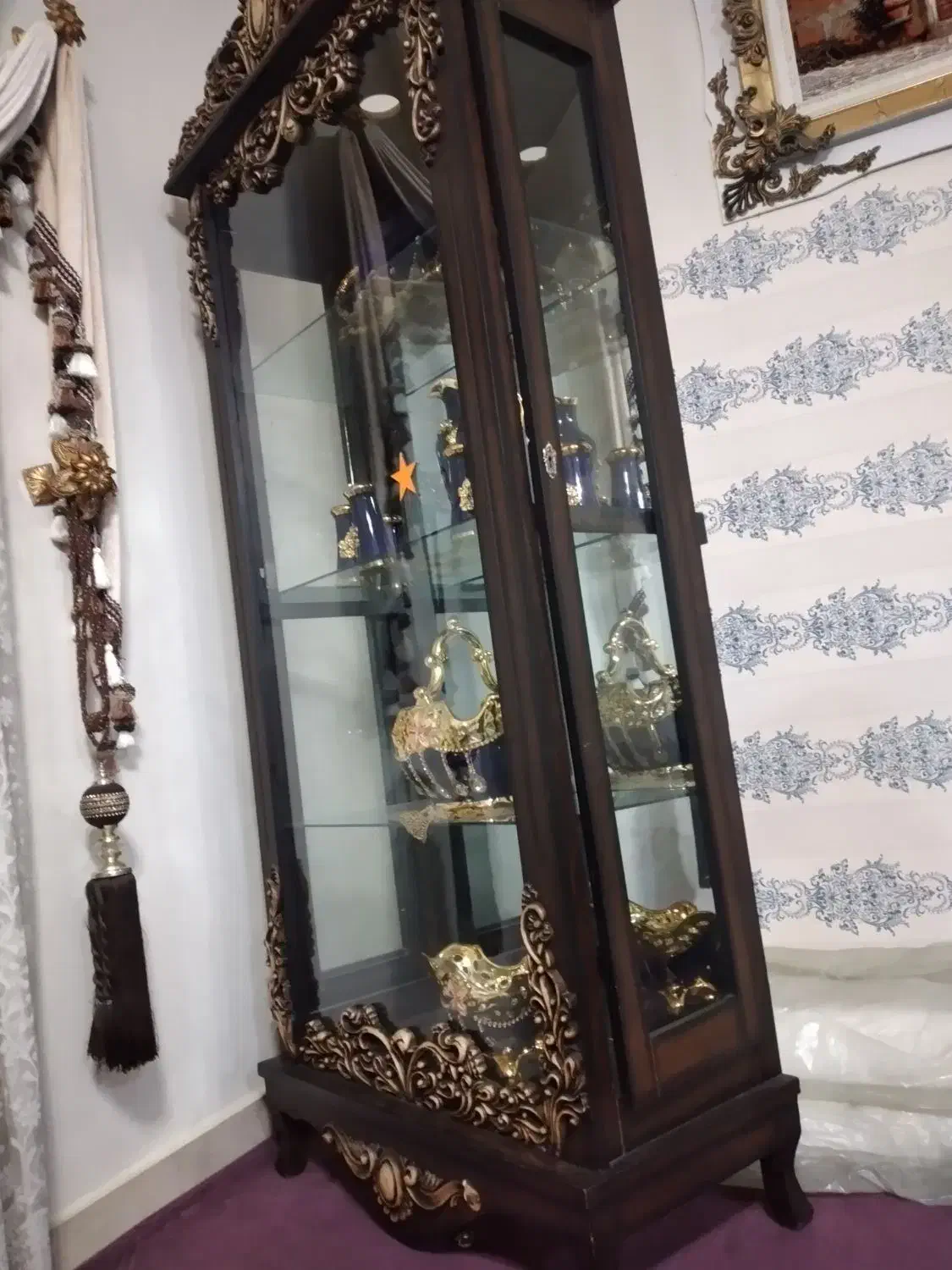 بوفه در حد نو با کیفیت بسیار خوب|بوفه، ویترین، کنسول|کرج, شهرک شهید احسانی نژاد|دیوار