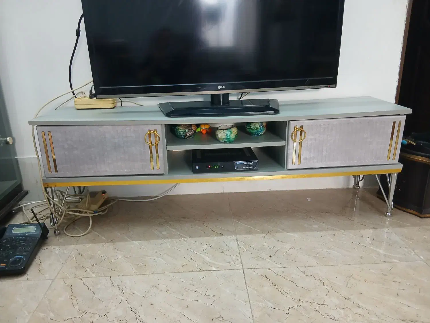 میزتلویزیون سالم درحدنو|میز تلویزیون|خمینیشهر, |دیوار