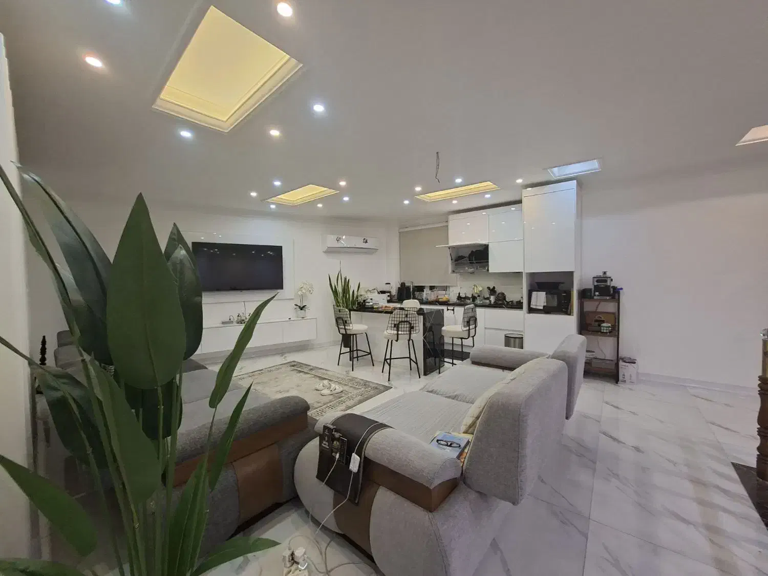 فروش و تهاتر ویلا دوبلکس ۳۴۰ متری سند دار|فروش خانه و ویلا|قائم‌شهر, |دیوار