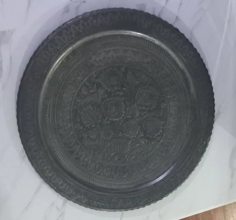 سینی مسی قدیمی|کلکسیون اشیاء عتیقه|اندیشه, اندیشه فاز ۳|دیوار