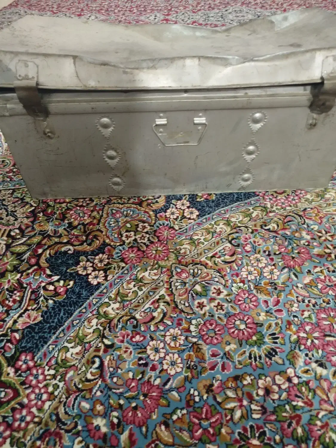 چمدون اهنی|کیف، کفش، کمربند|کرمان, |دیوار