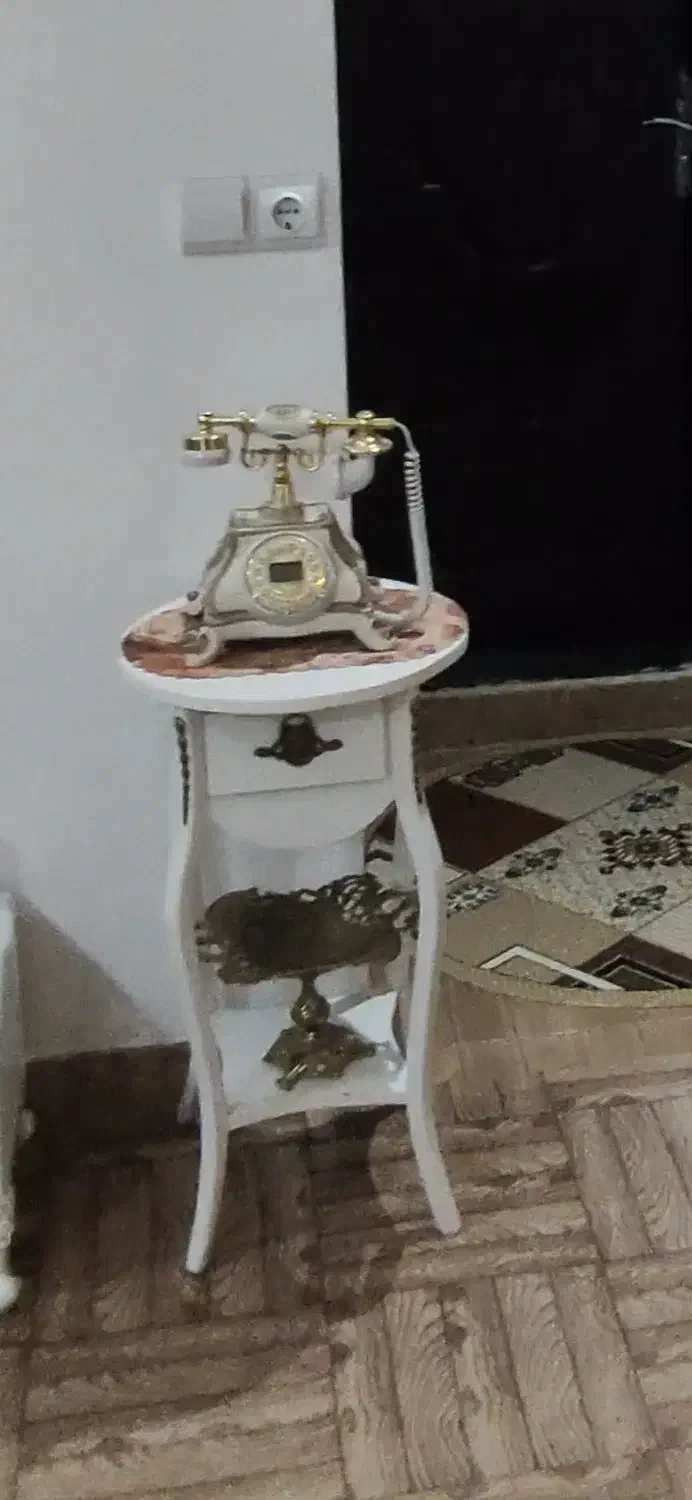 میز کنار سالنی|میز تلفن|مهاباد (آذربایجان غربی), |دیوار